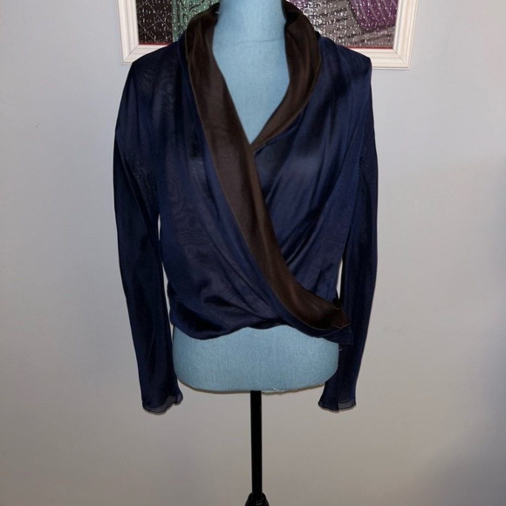 Genny Moda Elegant Blouse Made in Italy Size 8 Silk/Polyester NAVY and Chocolate